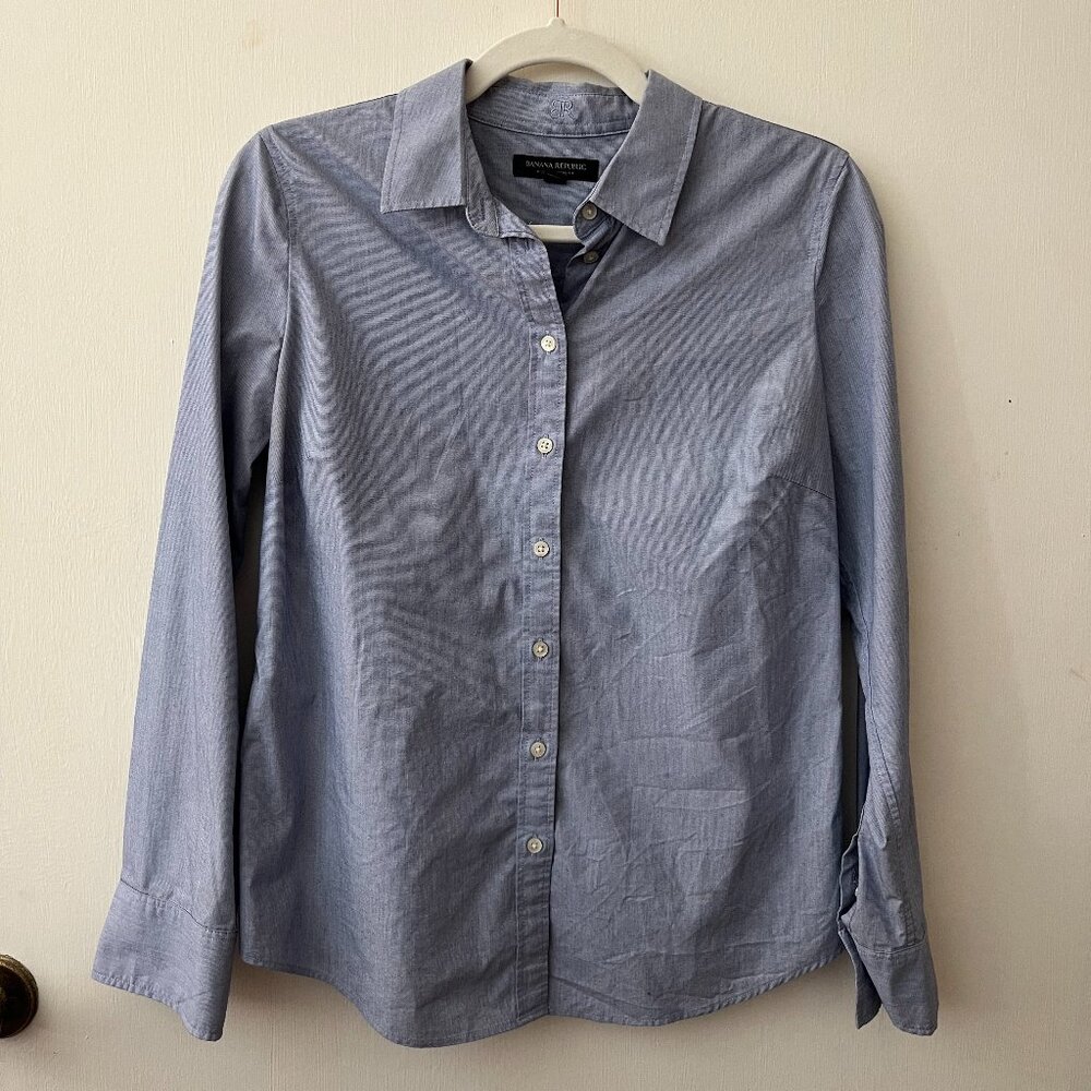 Banana Republic light blue tailored dress shirt